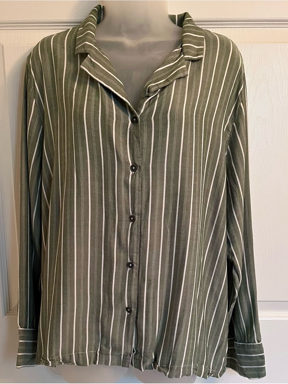 Cozy Earth Green Striped Bamboo Viscose Tencel Lounge Button Down Shirt XL